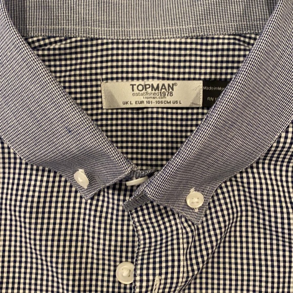 Top man size large button down LS 🔥🔥🔥 - Picture 2 of 5